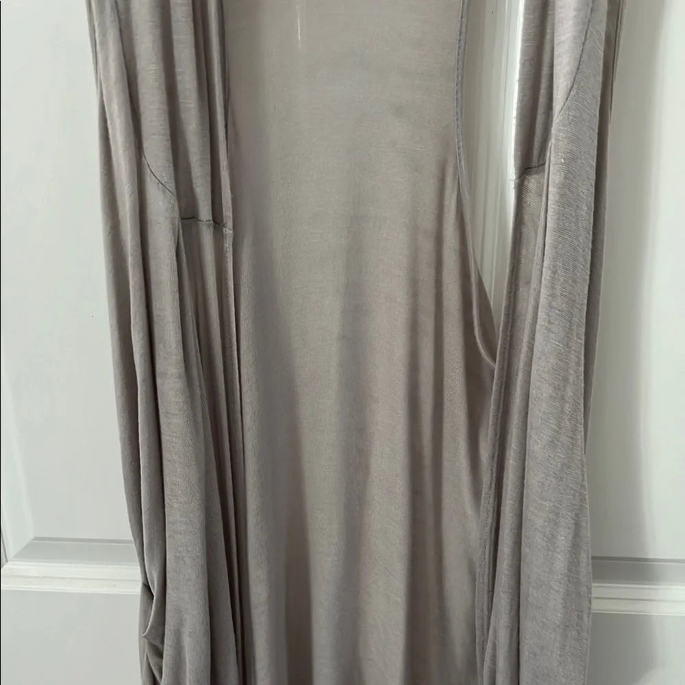 Gray lightweight Sleeveless vest wrap Tunic size medium by final touch